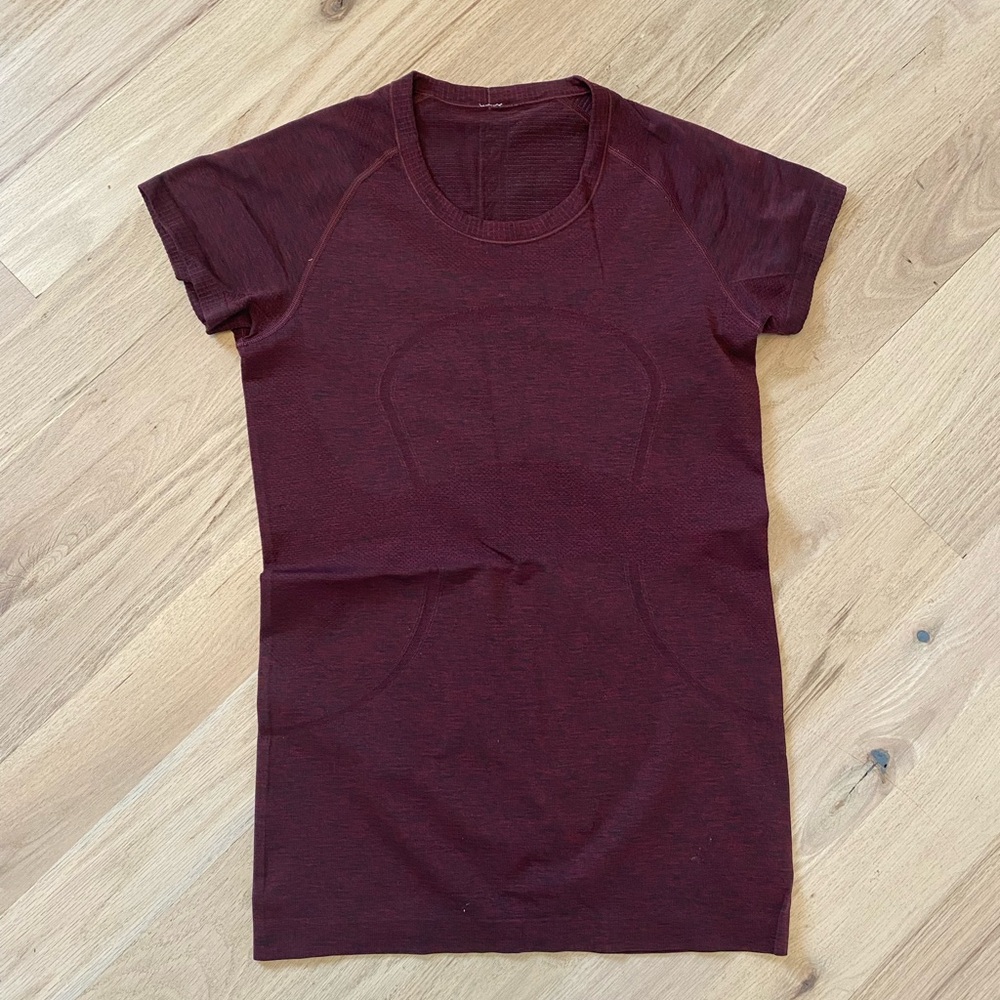 Lululemon Swiftly Tech Short Sleeve Size 8